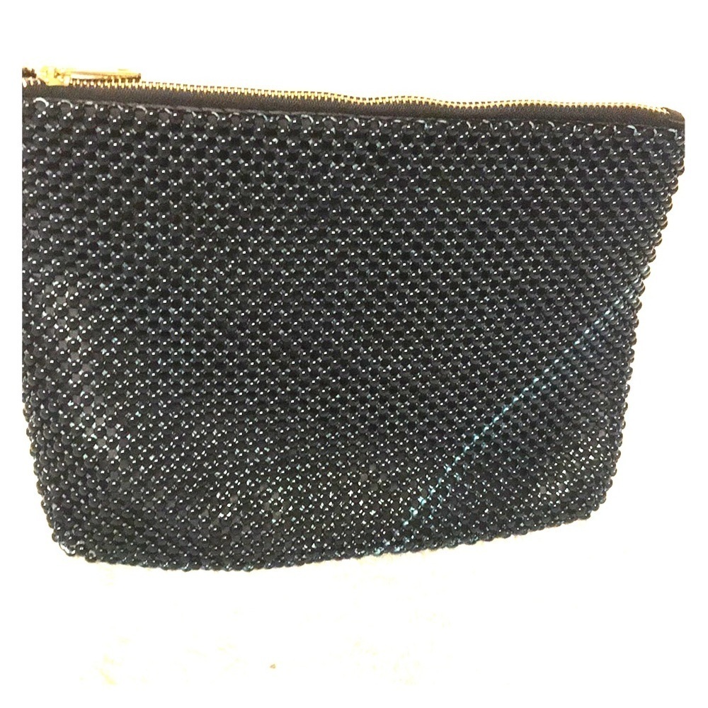 Beaded clutch